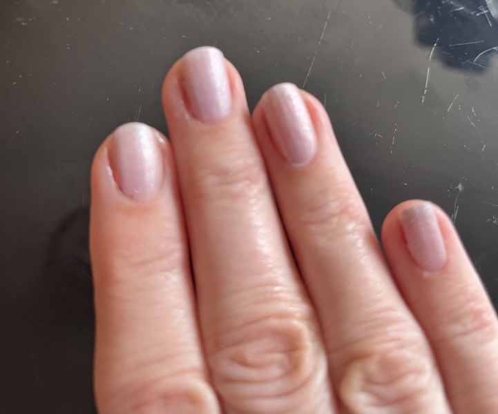 I want to see your nails!