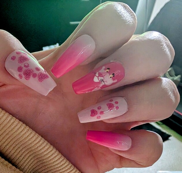 I want to see your nails!
