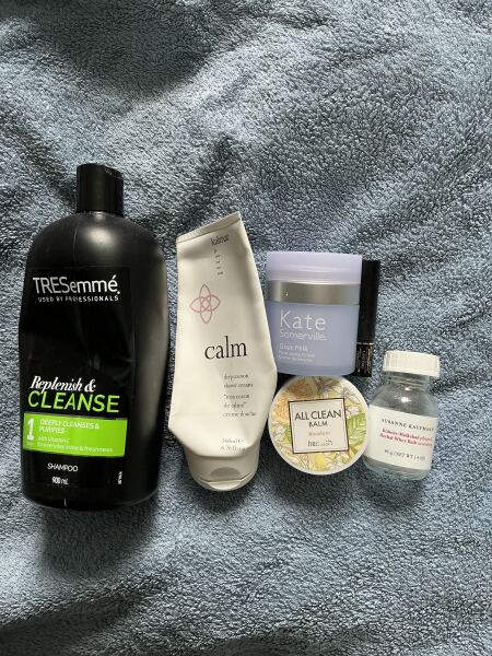 Tempted by beauty treats? Addicted to buying beauty products? Is your collection bursting with favourites? Join fellow beauty lovers in this supportive group!