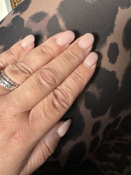 I want to see your nails!