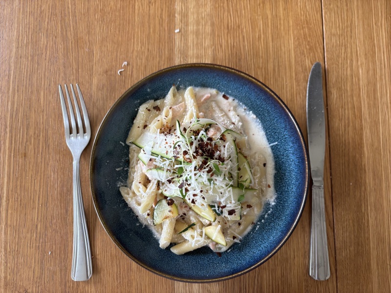 What we ate today in a calorie deficit - whole food  edition (and how do we feel?)