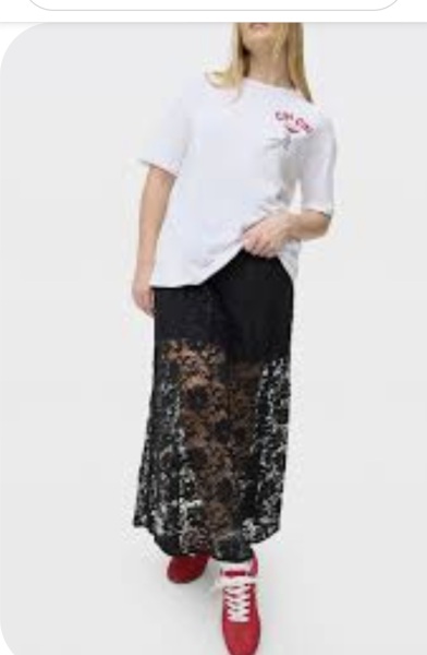 Do you like this black maxi lace skirt ??