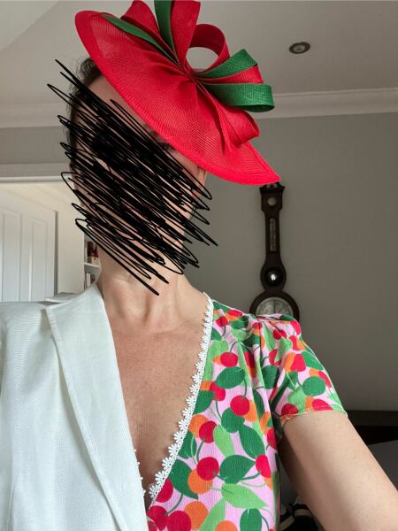 Fascinator colour advice!