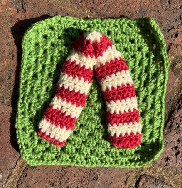 Woolly Hugs. Desperately sad news we are afraid. Making a Blanket for lovely Swashbuckled whose son has tragically died.