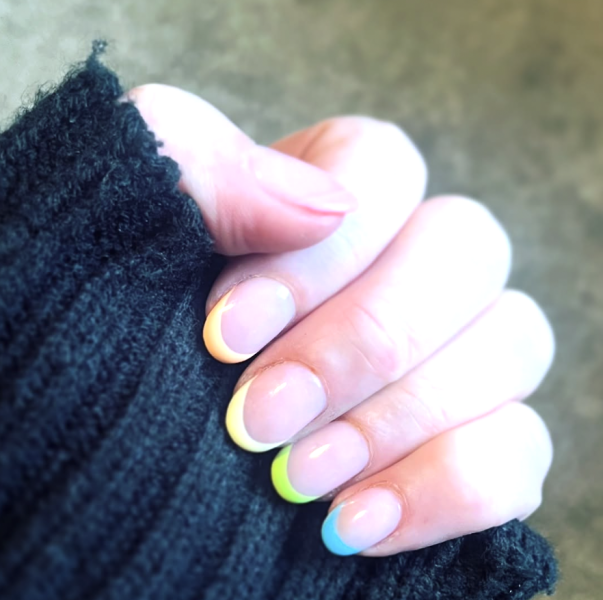 I want to see your nails!