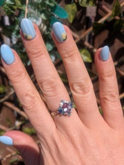 I want to see your nails!