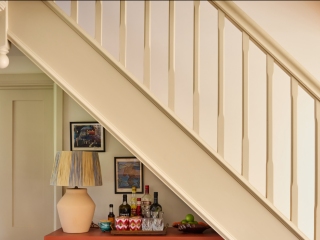 What paint is this please?