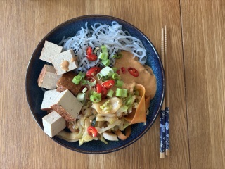 What we ate today in a calorie deficit - whole food  edition (and how do we feel?)
