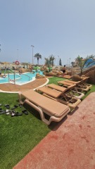 Holiday today 😃