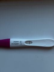 Line eyes please- 9 DPO are there positive