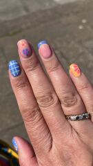 I want to see your nails!