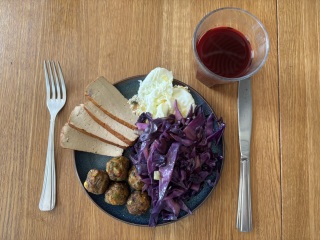 What we ate today in a calorie deficit - whole food  edition (and how do we feel?)