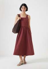 Help me find a square/boat neck dress or outfit?