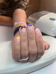 I want to see your nails!