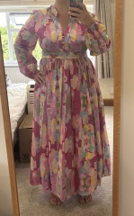 Effortlessly stylish wedding outfit for a size 16