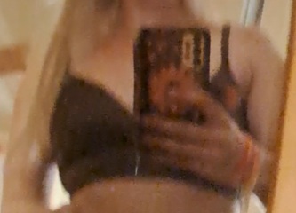 What style of bra is this? Sorry for gritty images.