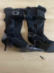 Are these boots El Dante?