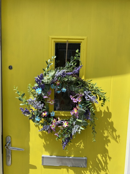 Just painted my front door bright yellow and I hate it 😭
