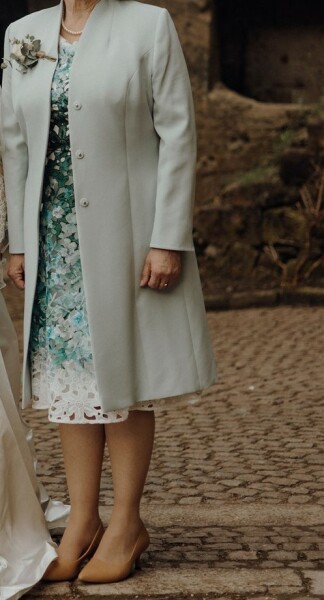 Help to find motb dress, please.