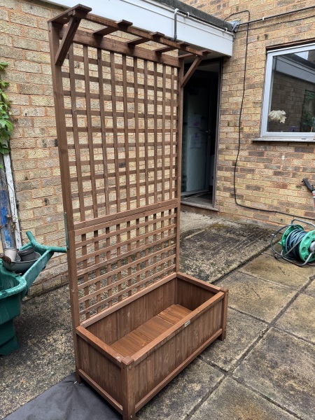 Can I ask for suggestions for this planter with trellis?
