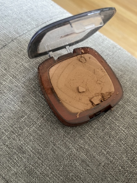 How can I save my crumbling powder makeup (bronzer)