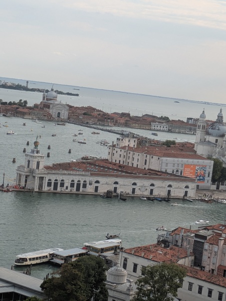 Come and tell us your dull and unexciting news 34: Calmly through the day