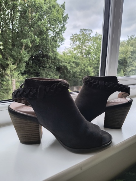 Wardrobe clear out: should I keep these?