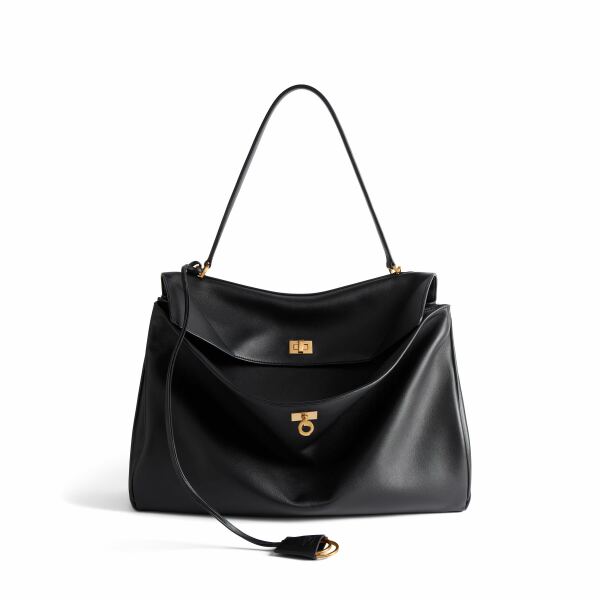Love this bag but NO WAY would I pay 4,700€!! Anyone seen a dupe?