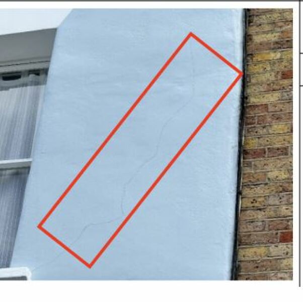 Any structural engineers willing to have a look at 3 photos to allay or confirm my concerns?!