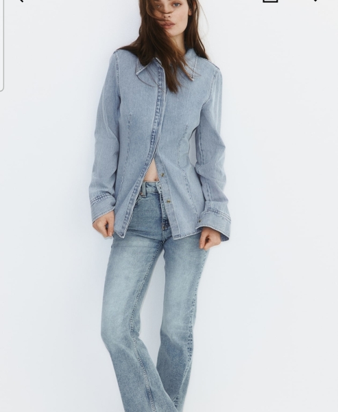 Styling double denim (apple shape)