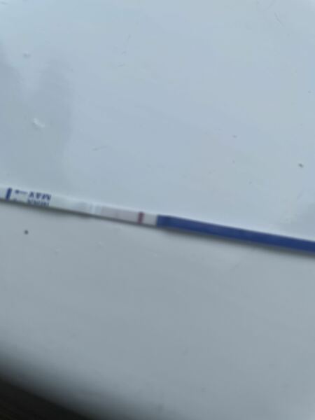 Line eyes! Is this a positive?