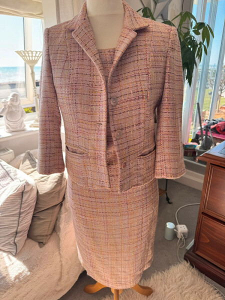 Anyone fancy playing dress me up in a vaguely 60s/70s style?