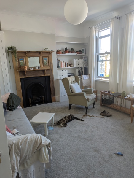 How to arrange furniture in reception room