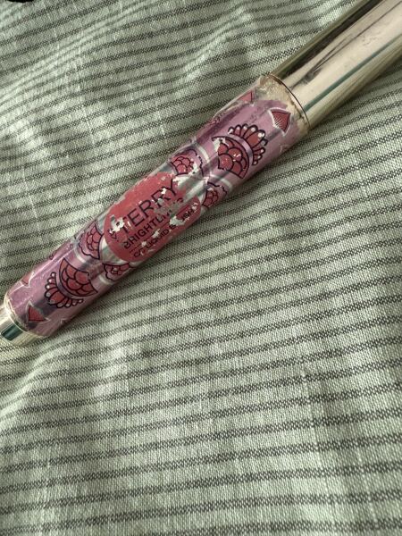 Tempted by beauty treats? Addicted to buying beauty products? Is your collection bursting with favourites? Join fellow beauty lovers in this supportive group!