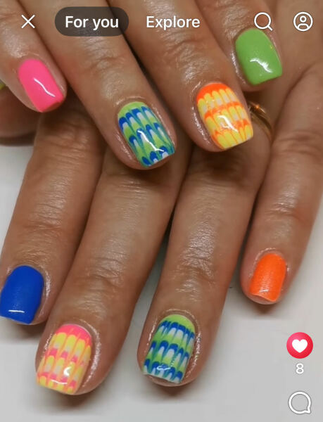 I want to see your nails!