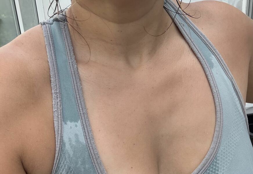 Best bra for ribcage showing in cleavage