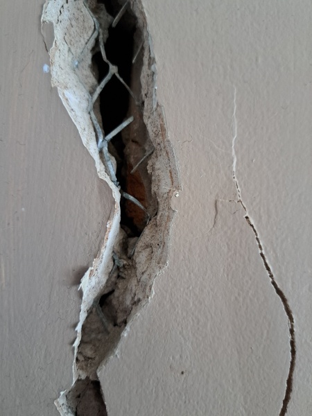 Huge cracks in walls