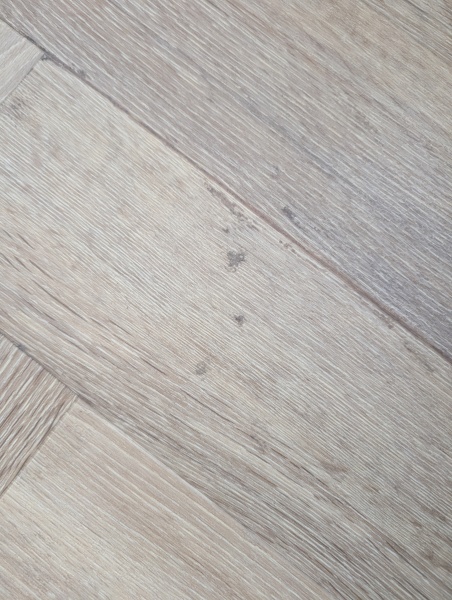 To think this isn't normal for amtico flooring?