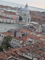 Come and tell us your dull and unexciting news 34: Calmly through the day