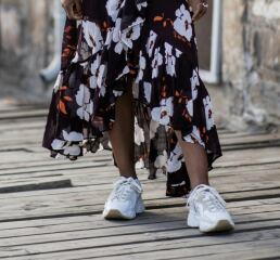 Stylish walking shoes/boots for cobbles