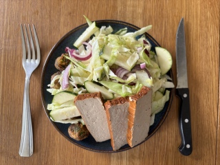 What we ate today in a calorie deficit - whole food  edition (and how do we feel?)