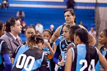 Univ of Pennsylvania agrees to strip Lia Thomas of titles