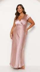 Will this dress suit a plus size bridesmaid?