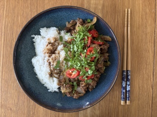 What we ate today in a calorie deficit - whole food  edition (and how do we feel?)
