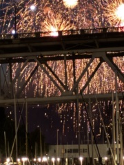 Come and tell us your dull and unexciting news 34: Calmly through the day