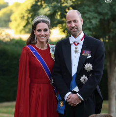 King Charles hosts French President for State Visit