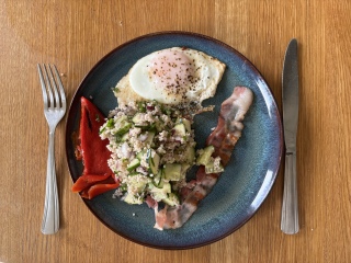 What we ate today in a calorie deficit - whole food  edition (and how do we feel?)