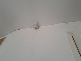 Huge cracks in walls