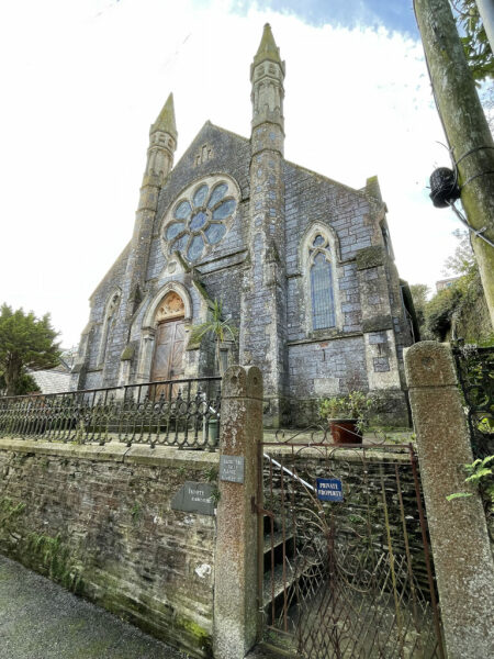 Thread 15: To feel disappointed after reading this in The Observer about the author and her husband from The Salt Path book and film?