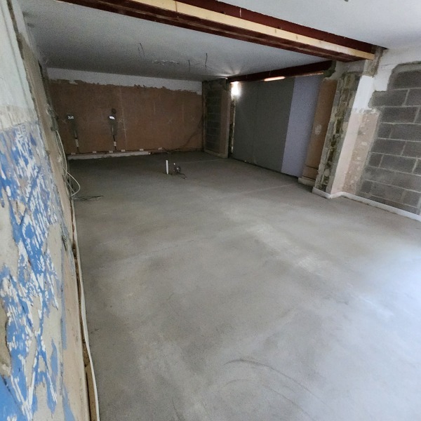 Crazy quotes? Regretting buying your fixer upper? Join me in home renovation rants!